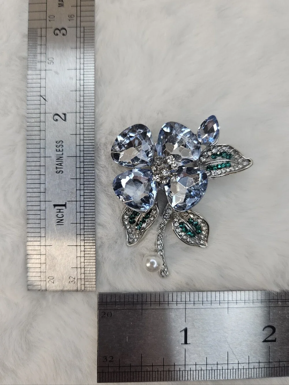 Vintage Style Crystal Flower Brooch